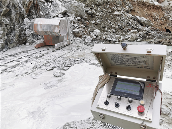 長沙凱發超硬材料科技有限公司,長沙礦山石材開采設備銷售,長沙金剛石繩鋸機銷售,金剛石串珠繩生產銷售，水平鉆機生產銷售